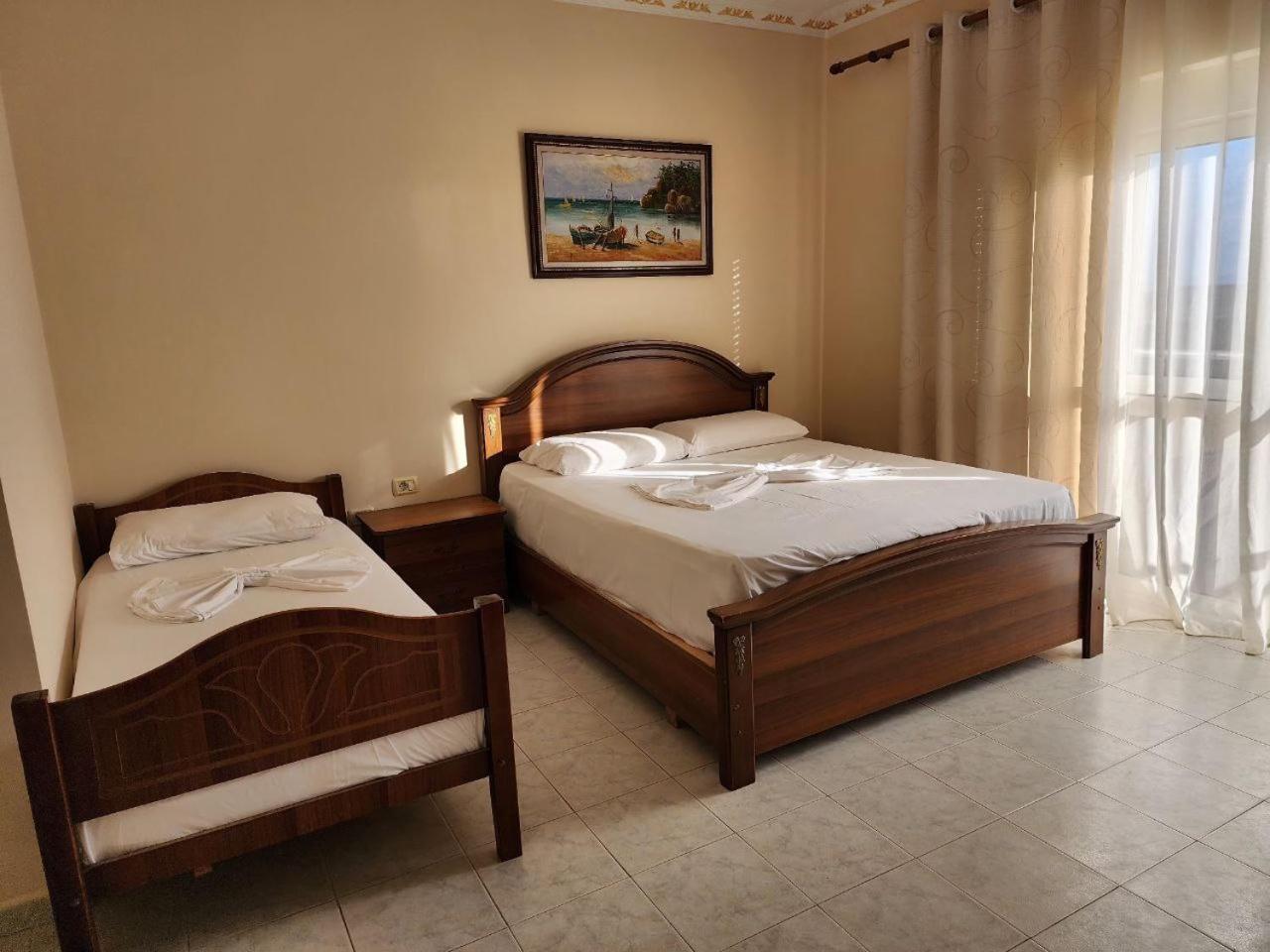 Hotel Maren Durrës Habitación foto