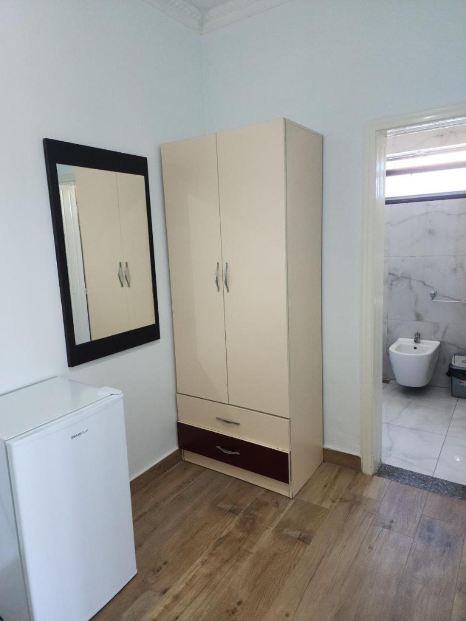 Hotel Maren Durrës Habitación foto