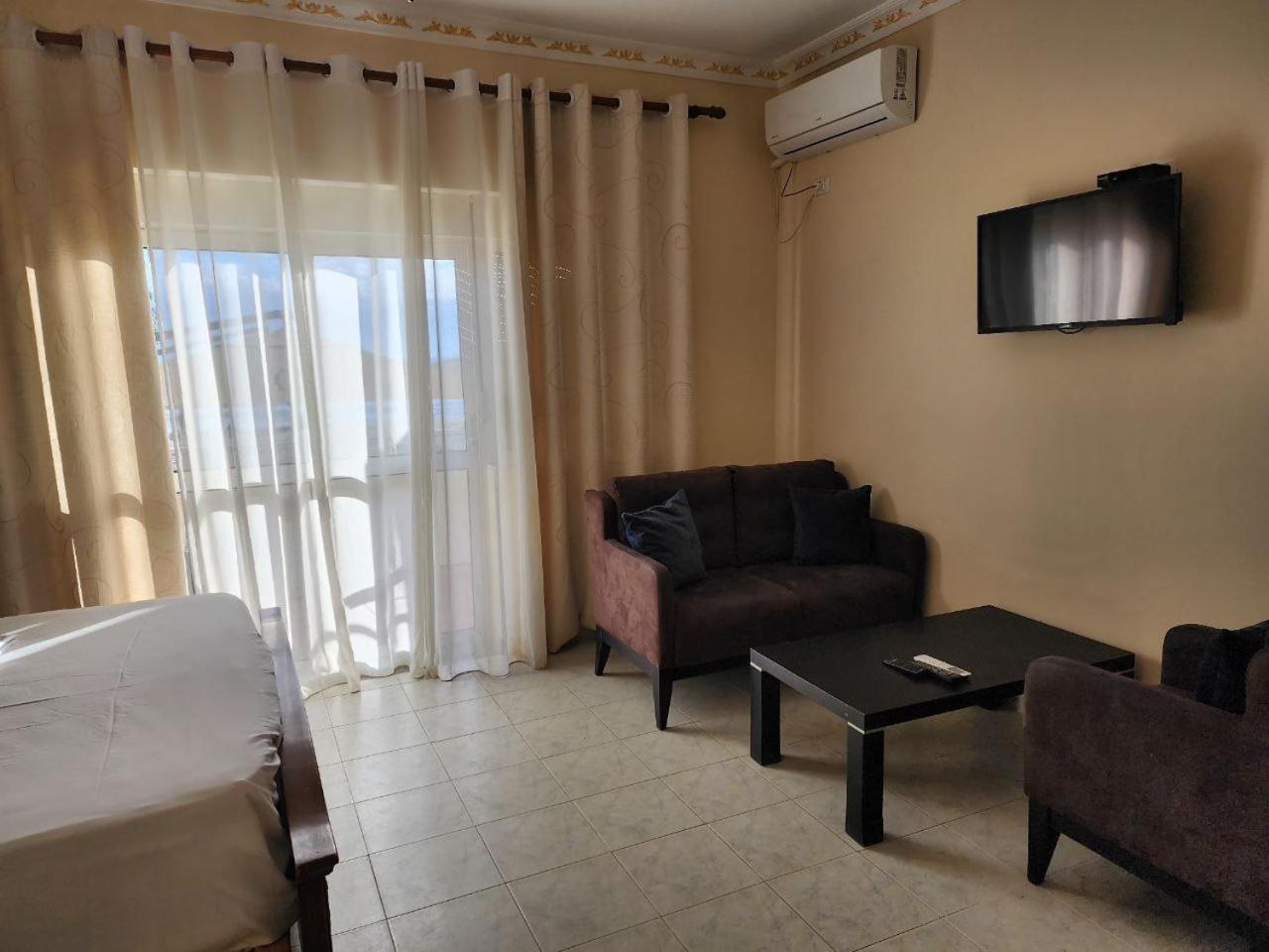 Hotel Maren Durrës Habitación foto