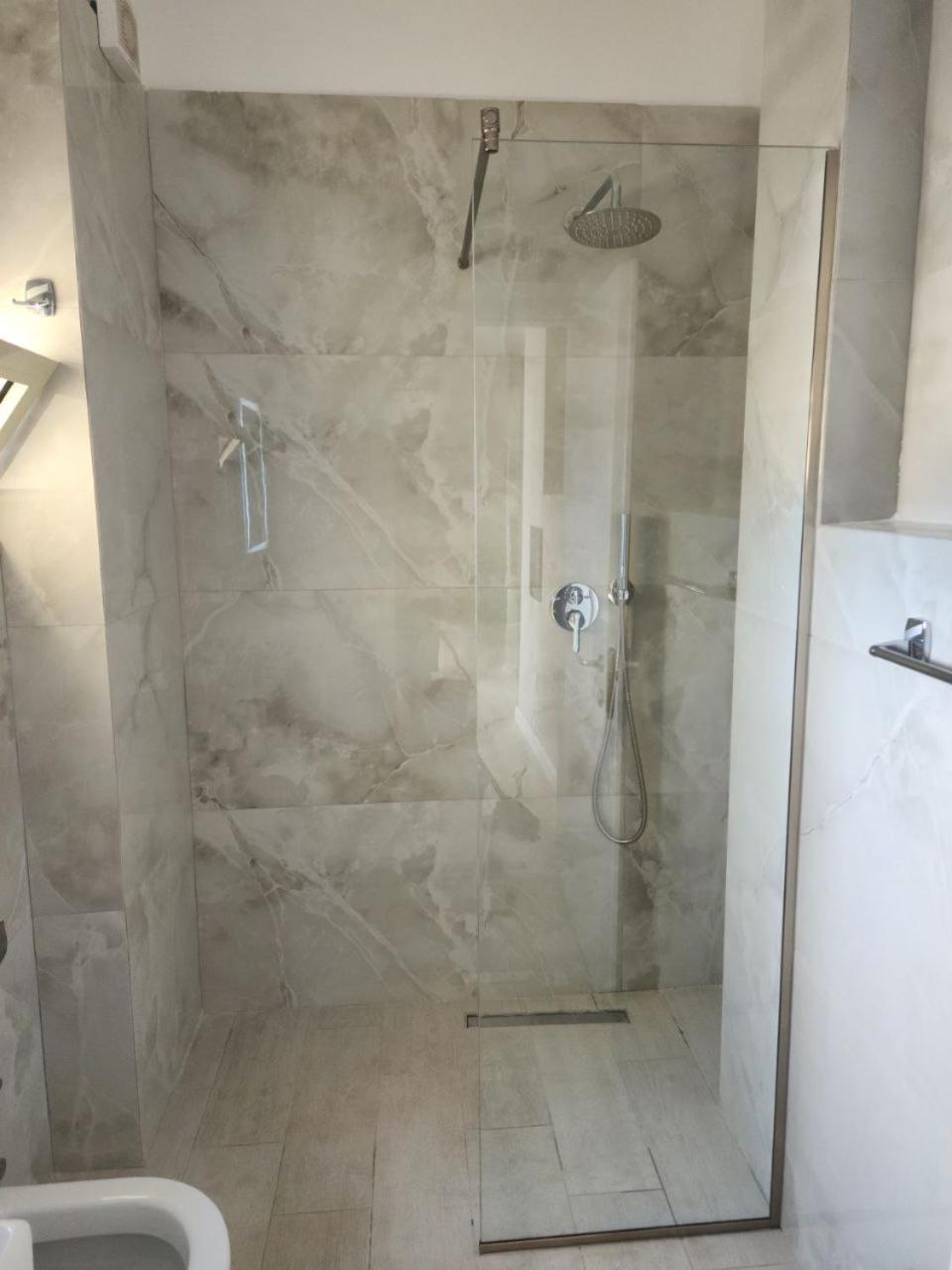 Hotel Maren Durrës Habitación foto