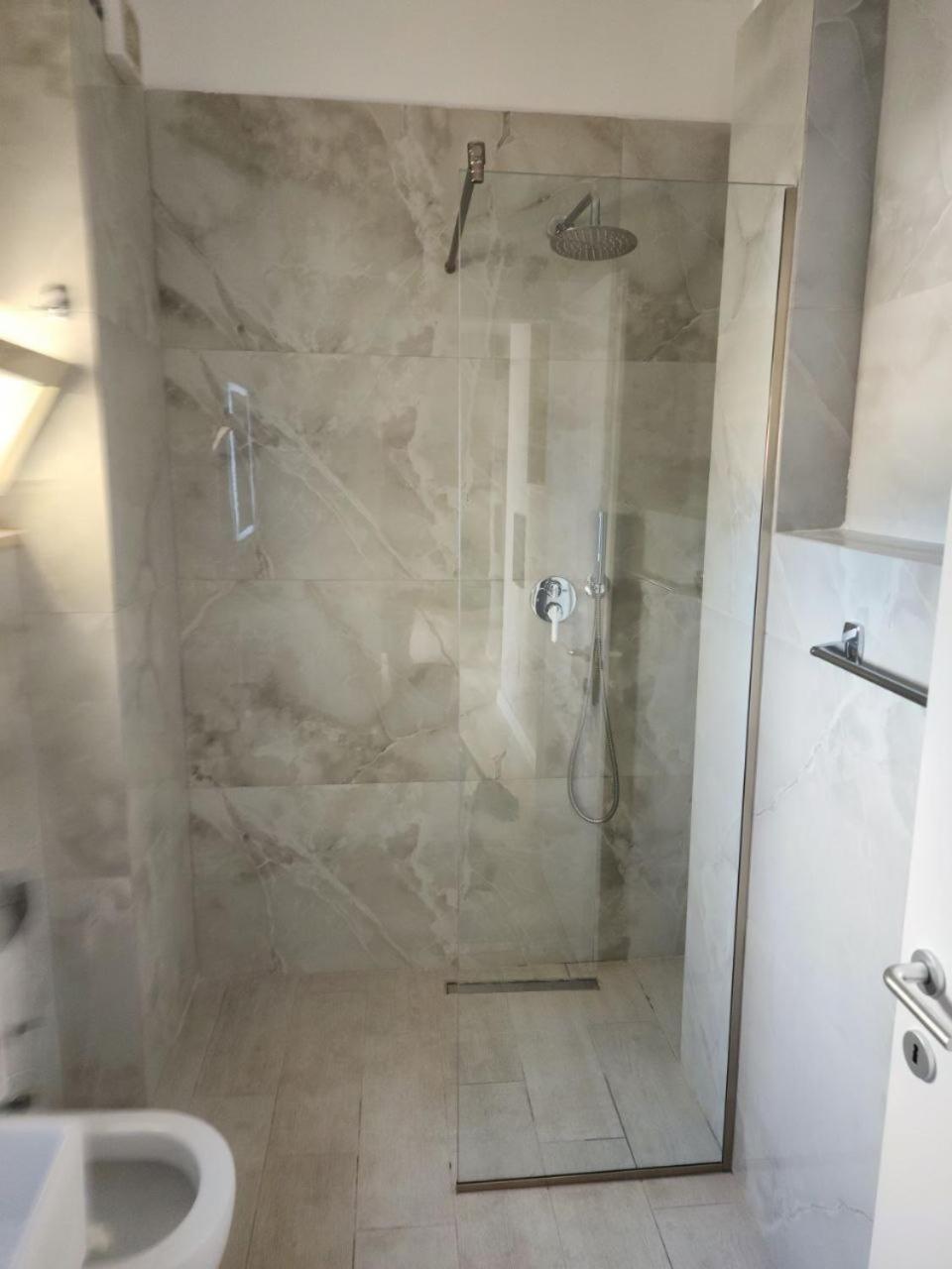 Hotel Maren Durrës Habitación foto