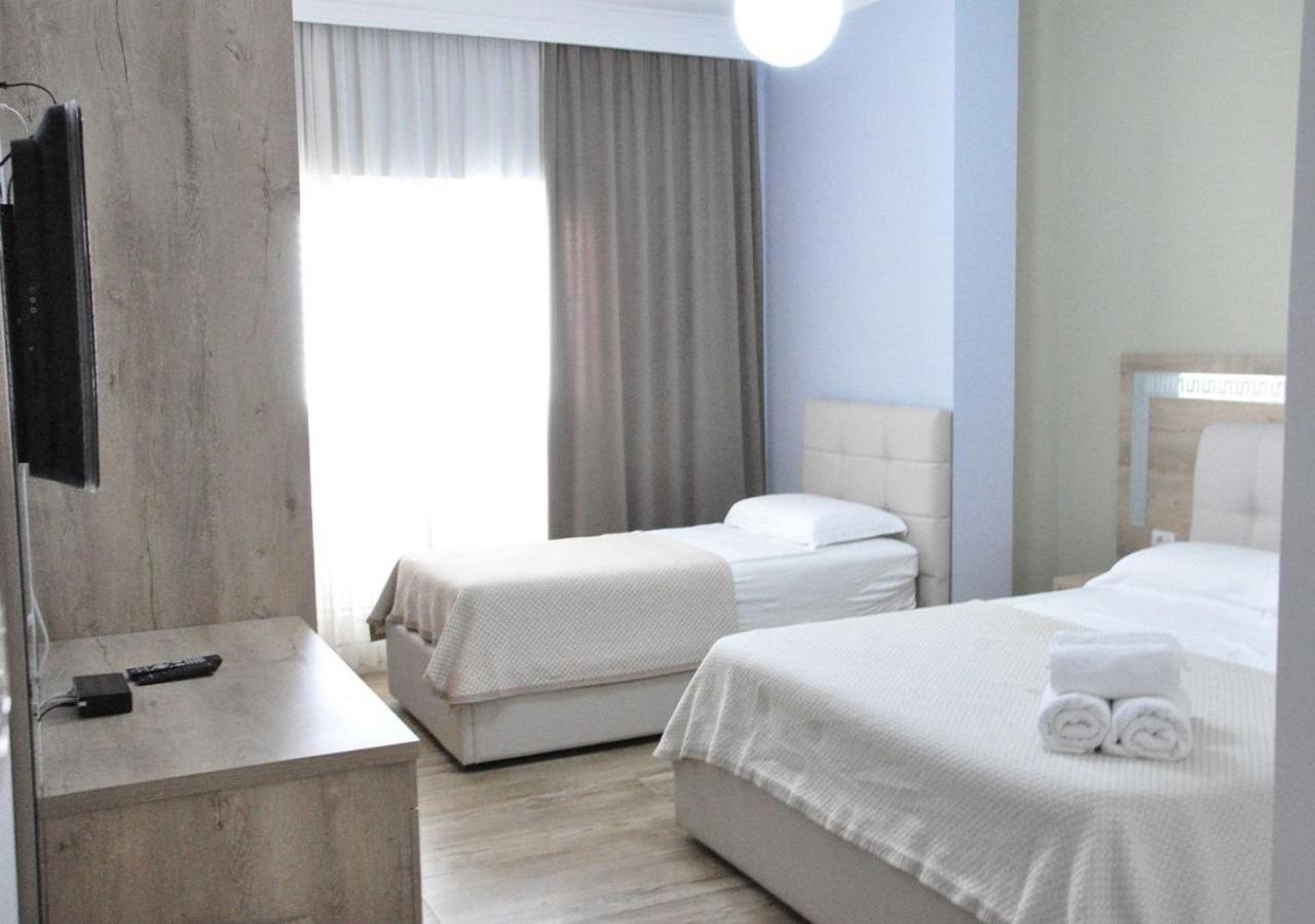 Hotel Maren Durrës Habitación foto