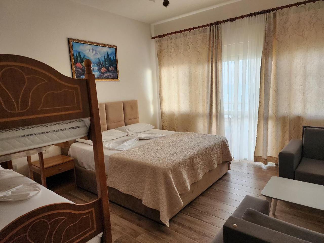 Hotel Maren Durrës Habitación foto